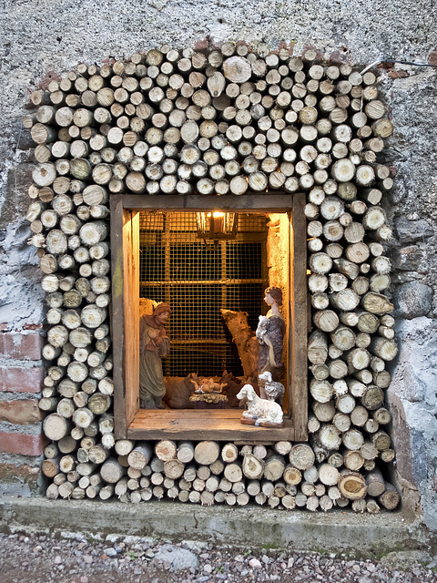 Postua 2014 (Vercelli), Nativity scenes and other - The Nativity in the woodshed