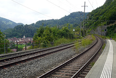 Saint-Ursanne gesehen vom Bahnhof St-Ursanne