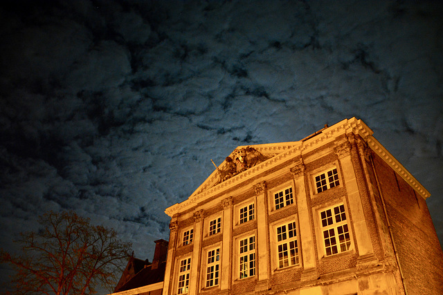 Moon over the Gravensteen