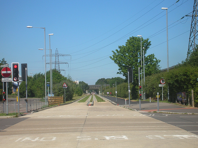 Cambridgeshire Guided Busway - 26 Jun 2011