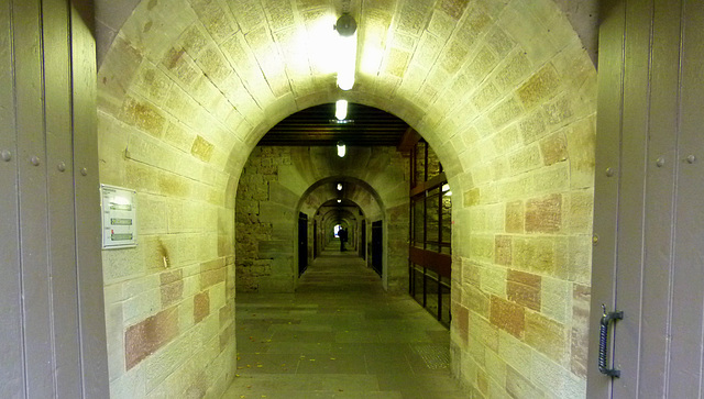 Inneres der Wehrbrücke Barrage Vauban