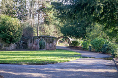 Grosvenor Park pathway
