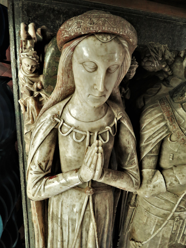 turvey church, beds  (64)c16 tomb with effigy of  wife of sir john mordaunt +1506