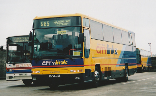 Parks of Hamilton LSK 497 (Scottish Citylink contractor) at Aberdeen - 27 Mar 2001