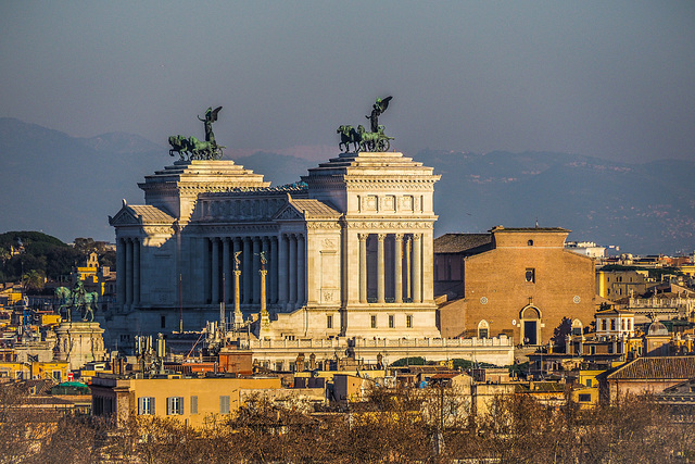 Dal Gianicolo, il Vittoriano.