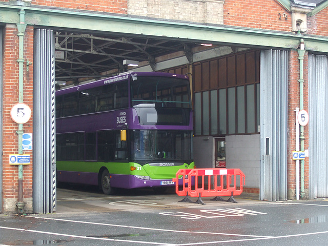 DSCF0674 Ipswich Buses 31 (YR61 RPY) at the garage - 2 Feb 2018