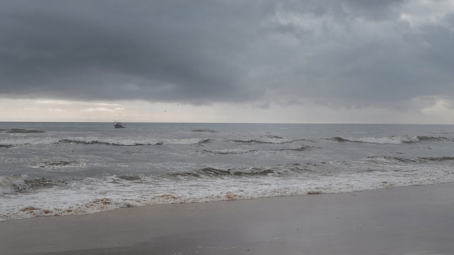 Monte Gordo, Rainy day