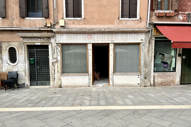 Venice 2022 – Latteria moderna Berti