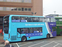 DSCF1226 Arriva 6525 (YX17 NFC) at Watford Junction - 8 Apr 2018