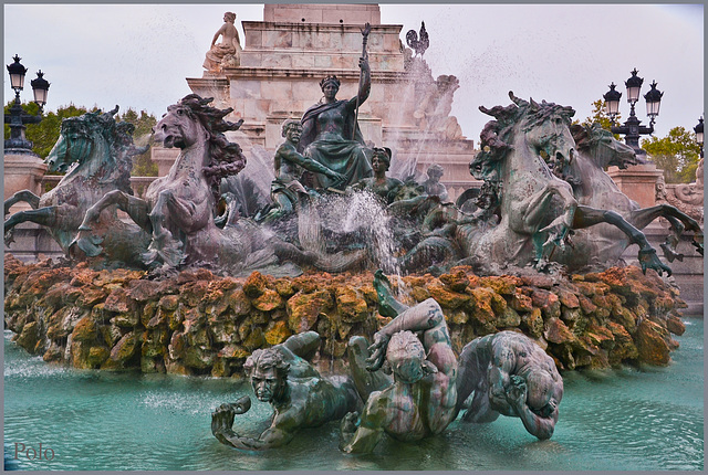 Monument aux Girondins, Bordeaux... en color + 3 PiP