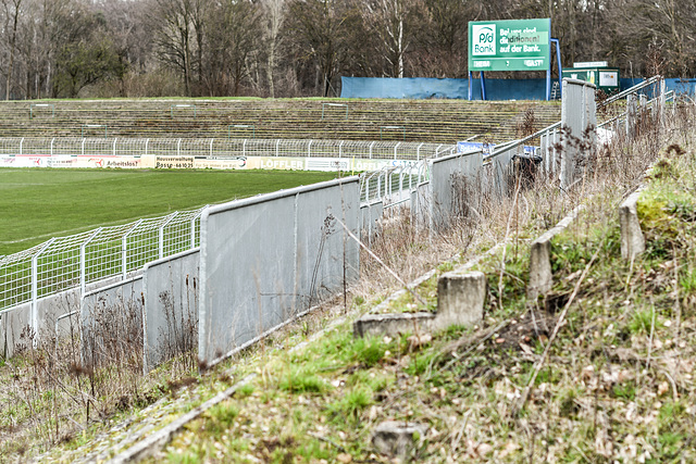 Fußball ohne Zuschauer - HFF