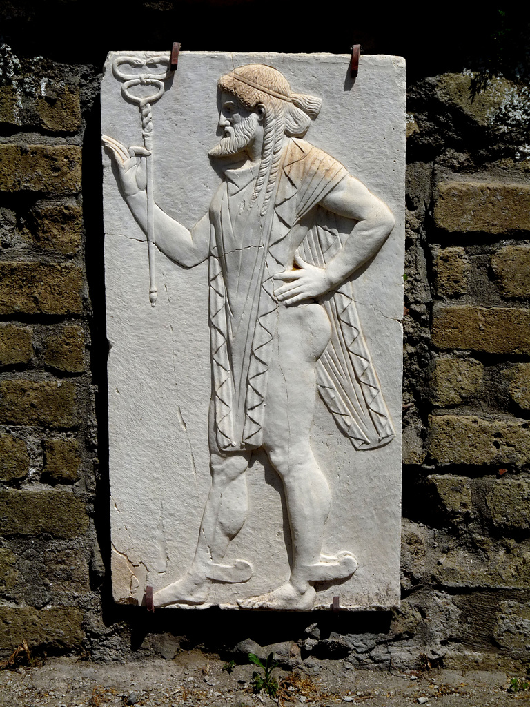 Herculaneum- Sacello dei Quattro Dei (Mercury)