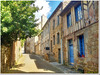 Dans les ruelles de la vieille cité.