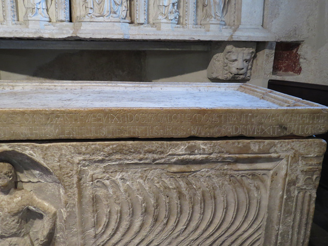 Sarcophage "de Domnius".