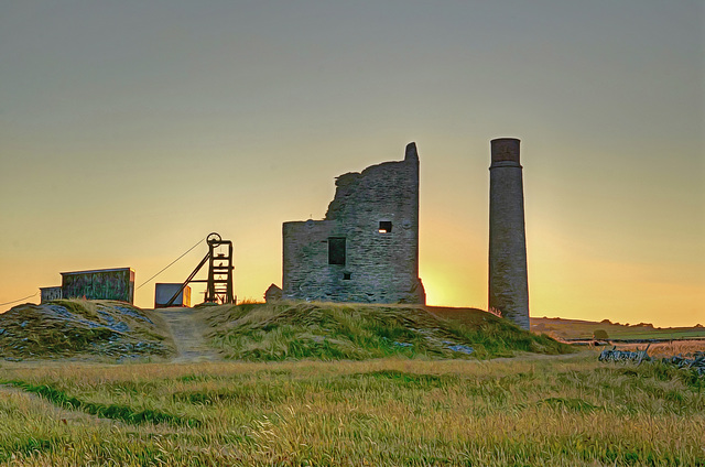 Sun Set at Magpie Mine.    Aug   /   2018