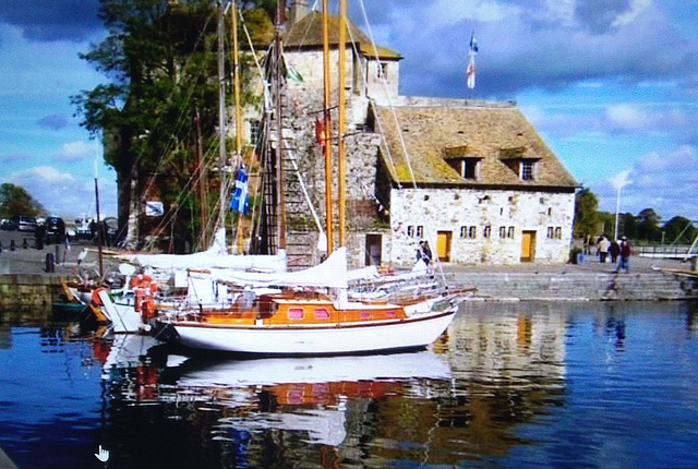 Reflets dans "le vieux bassin"