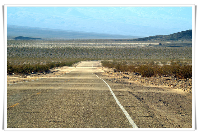 Storm sand  (badwater) -Death Valley- California