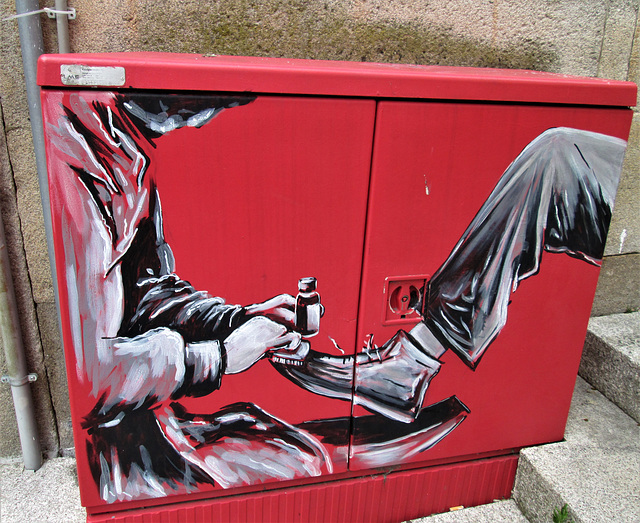 Street art on electricity box.