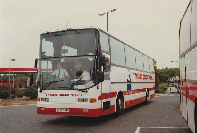 Tyneside Coach Travel 6627 VF (E398 MVV) at Ferrybridge Service Area – 7 Sep 1996 (327-00)