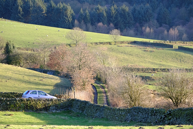 track to Bray Clough