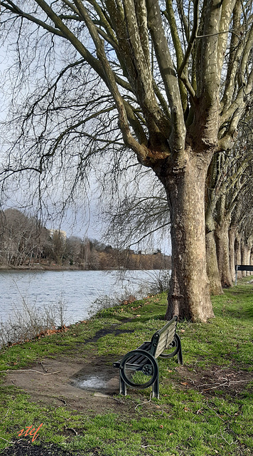 HBM am Seine-Ufer