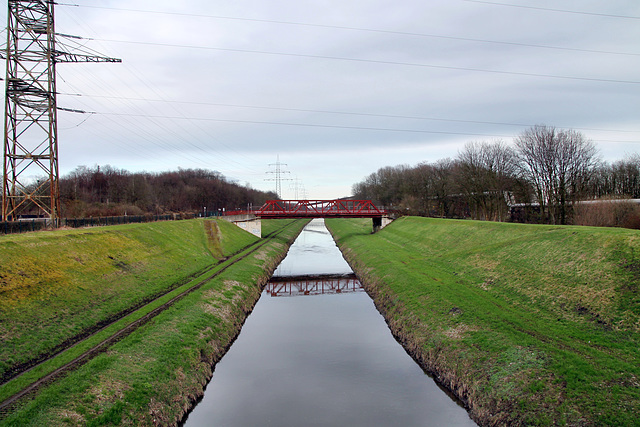 Emscher bei der Stadtgrenze Essen/Gelsenkirchen / 2.03.2024