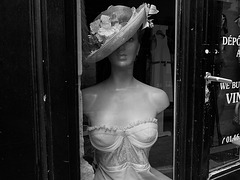 Ich erinnere mich an dein Lachen in Paris  | Je me souviens de ton rire à Paris