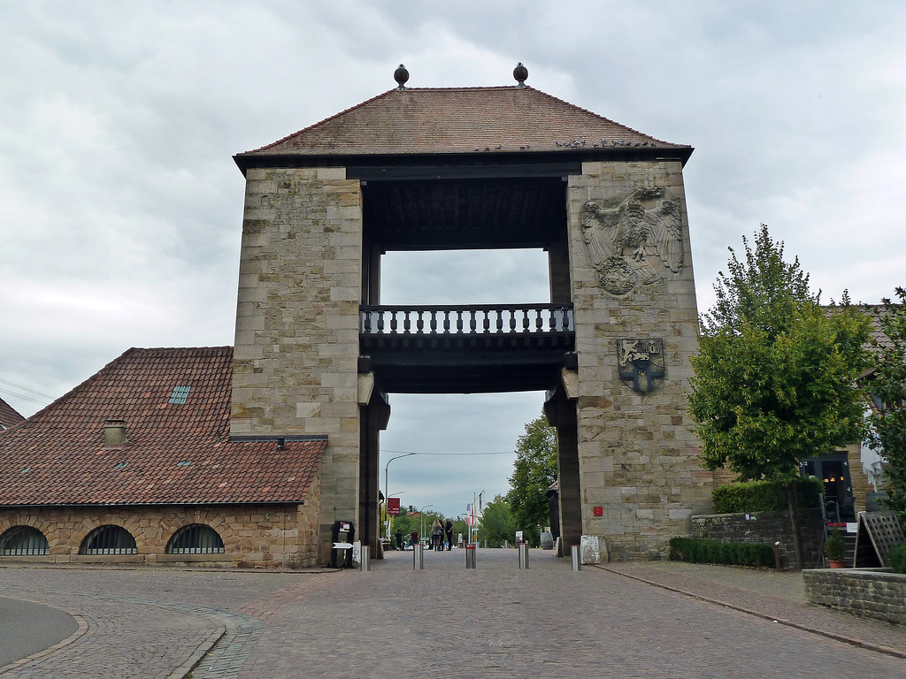 Das Deutsche Weintor am beginn der Südlichen Weinstrasse