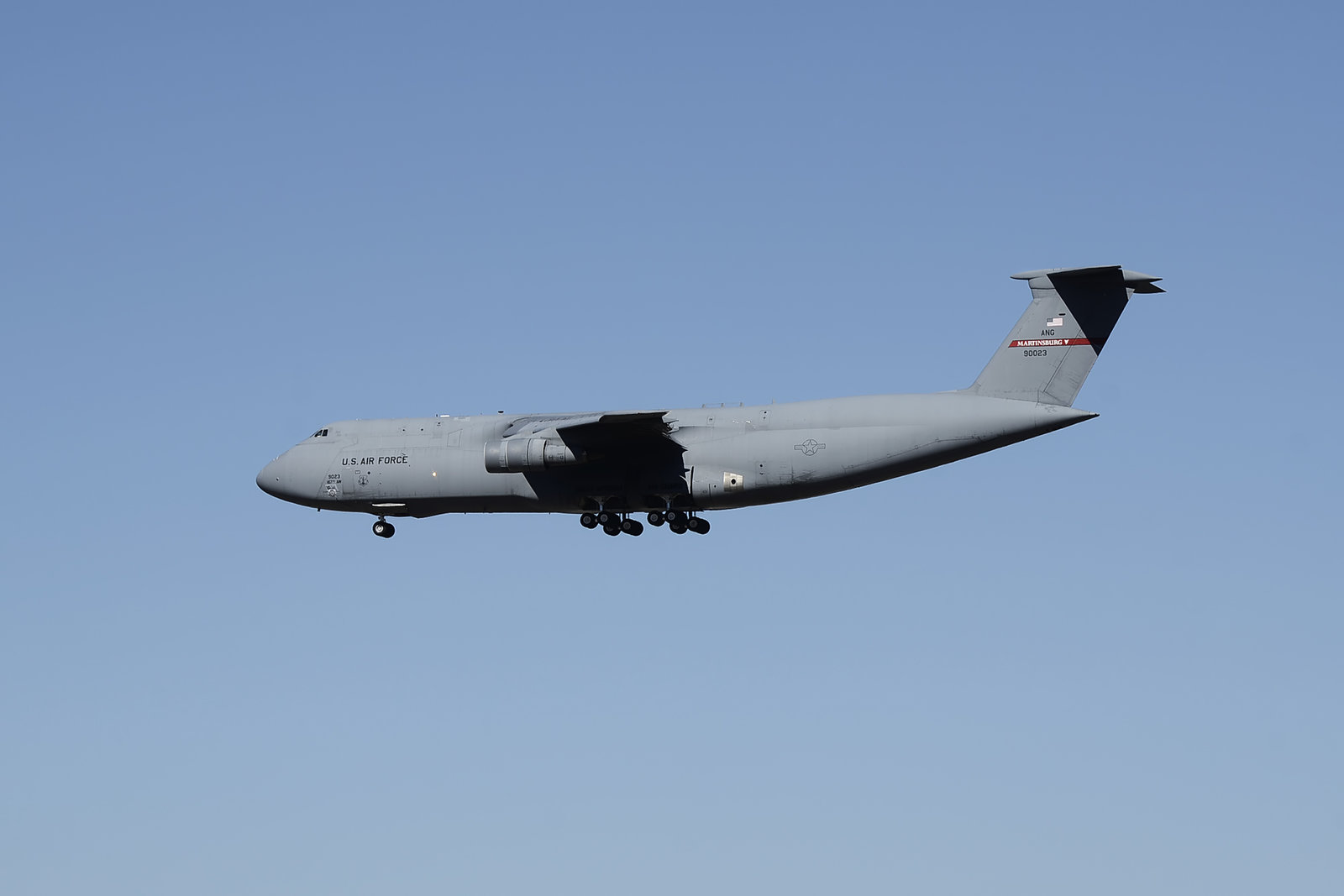 Lockheed C-5A 69-0023