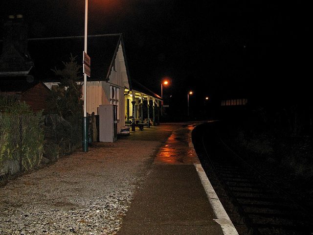 A damp morning at Plockton station.