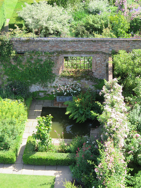 sissinghurst castle, kent   (12)outer wall of the destroyed c16 house