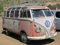 Volkswagen 23 Window Deluxe Microbus