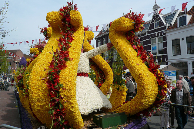 Bloemencorso Float