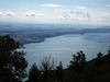 Blick über den Bielersee, im Hintergrund der Murtensee