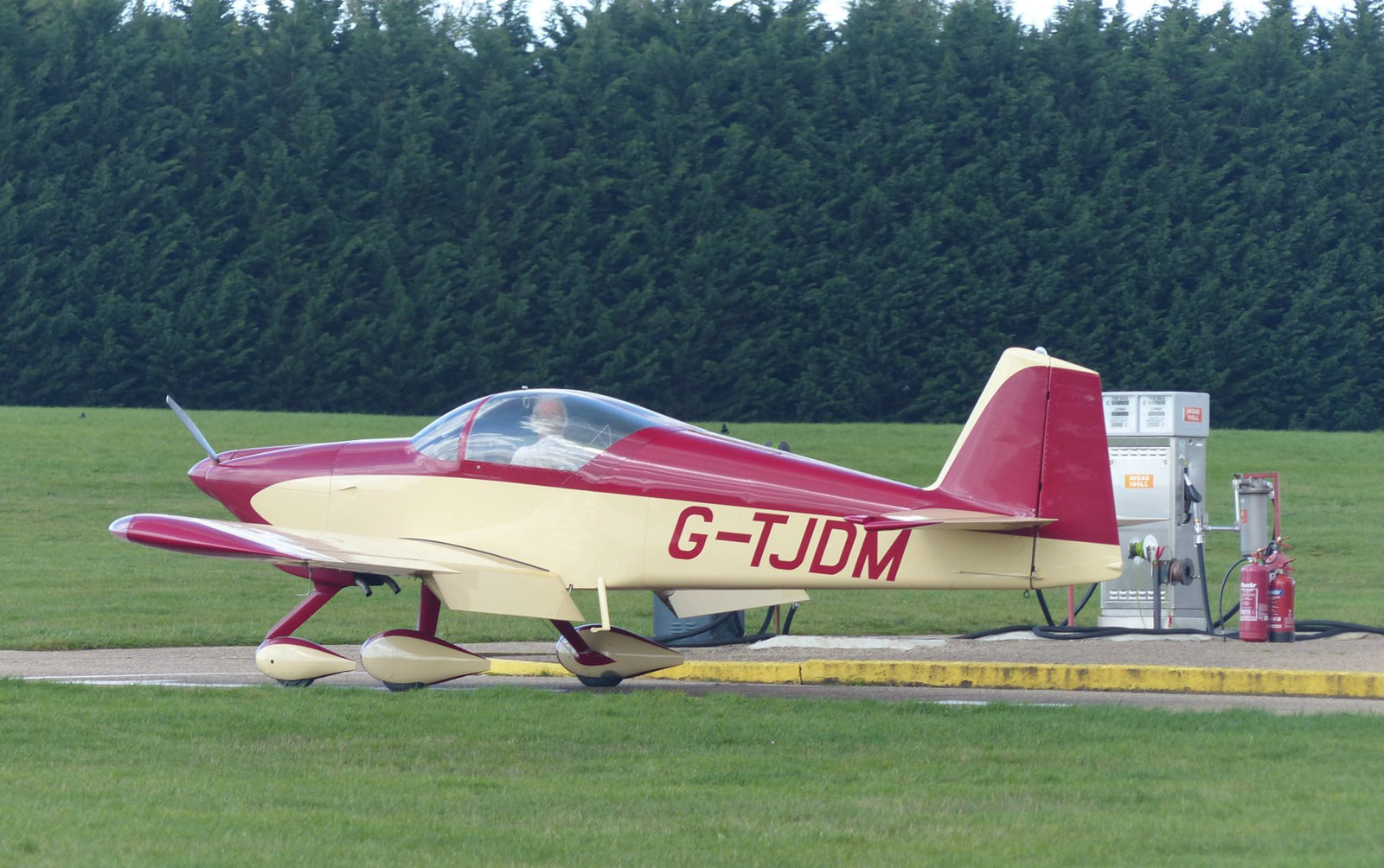 G-TJDM at White Waltham - 25 September 2015