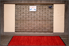 Roter Teppich zum Klo