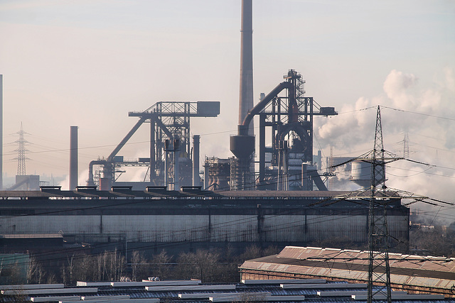 Hochöfen A und B der Hüttenwerke Krupp Mannesmann, vom "Tiger & Turtle" aus (Duisburg-Wanheim-Angerhausen) / 20.01.2024