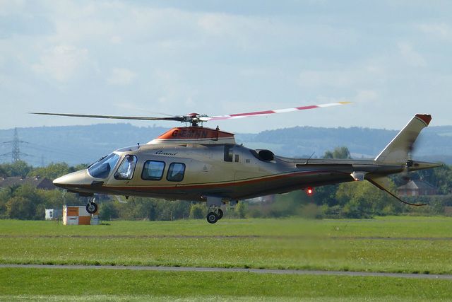 G-EMHN at Gloucestershire Airport - 19 September 2017