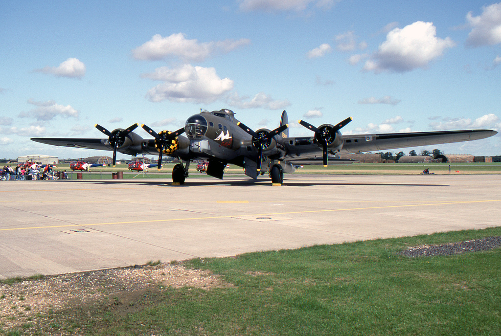 Boeing B-17G Flying Fortress Sally .B at Alconbury 23rd August 1992