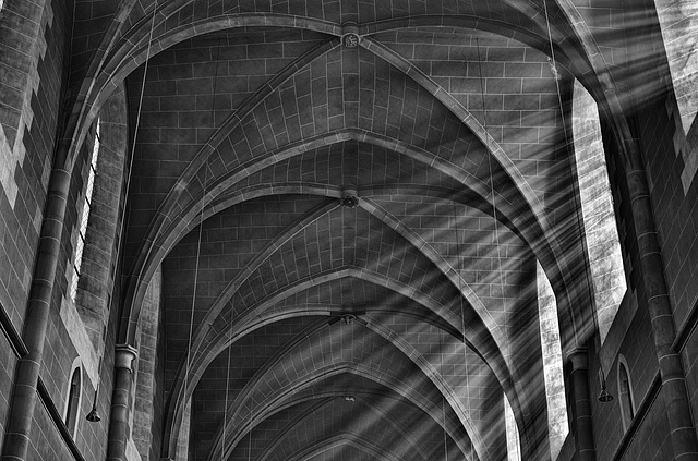 Morgenlicht in der Abteikirche des Klosters Marienstatt