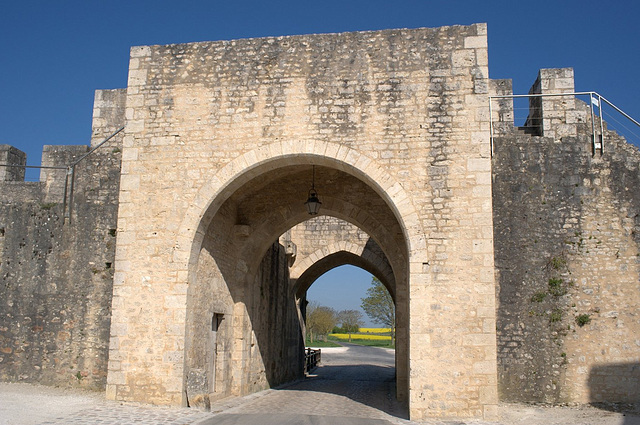 Porte de Jouy à Provins