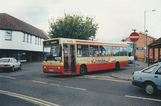 First Eastern Counties 454 (M201 VWW) in Mildenhall – 19 Aug 2000