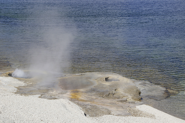 Lakeside Geyser