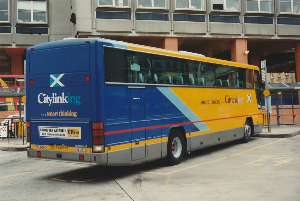 Rapsons Coaches (Scottish Citylink contractor) L592 RST at Edinburgh - 2 Aug 1997