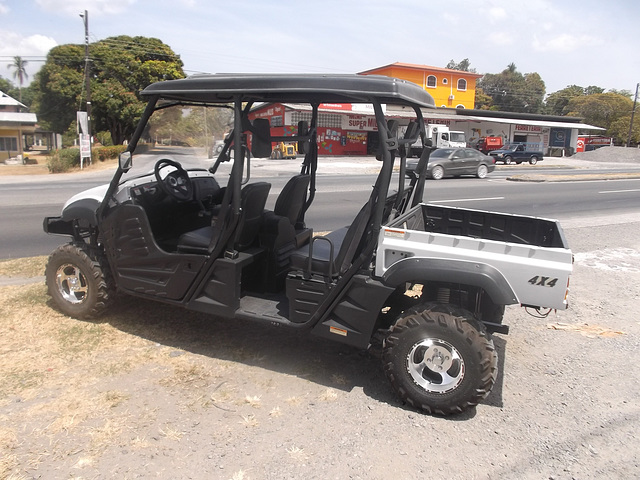 Panamanian 4 X 4