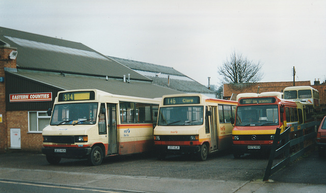 First Eastern Counties mini-buses at Bury St. Edmunds garage – 24 Jan 1999