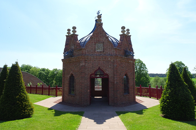 Pavilion In The Queen Elizabeth Walled Garden