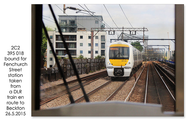 2C2 395 018 nearing Tower Hill - London - 26.5.2015