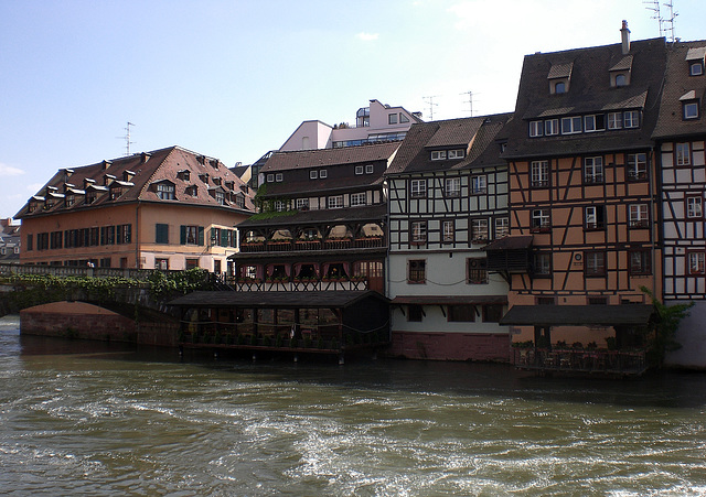 An der Schleuese in Petite France