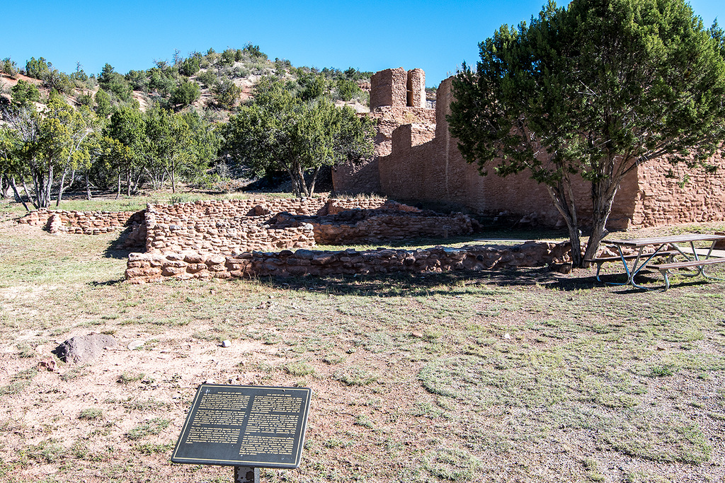 The ruins of Jemez Pueblo4